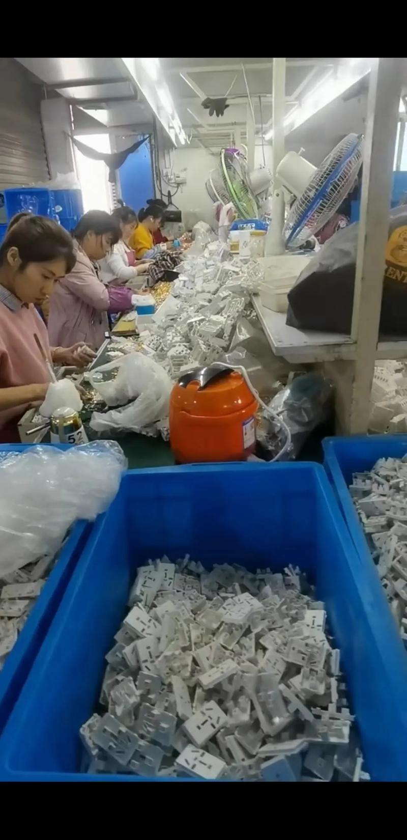 6983-2013 工厂长期有电子产品 - 抖音